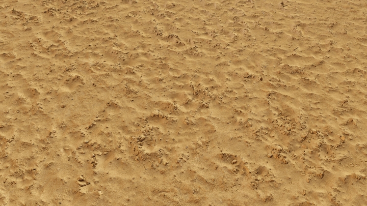 Sandiger Boden mit Klumpen