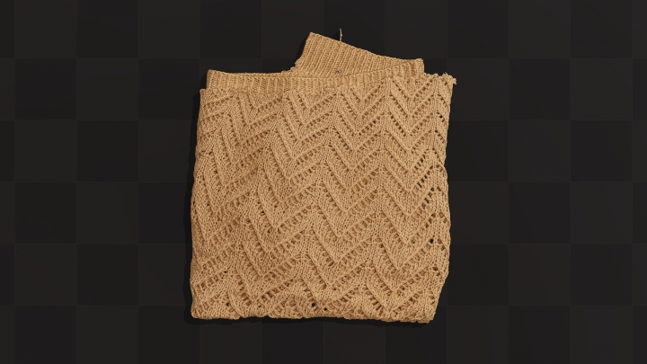 Сложенный свитер